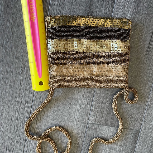Unique Beaded Crossbody Mini Handbag - Picture 5 of 6